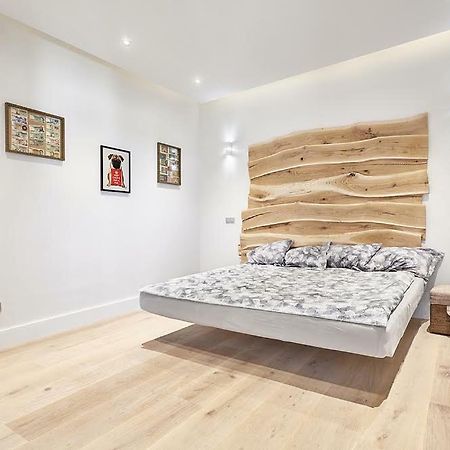 Blue Door Apartment เอากุสตูฟ ภายนอก รูปภาพ