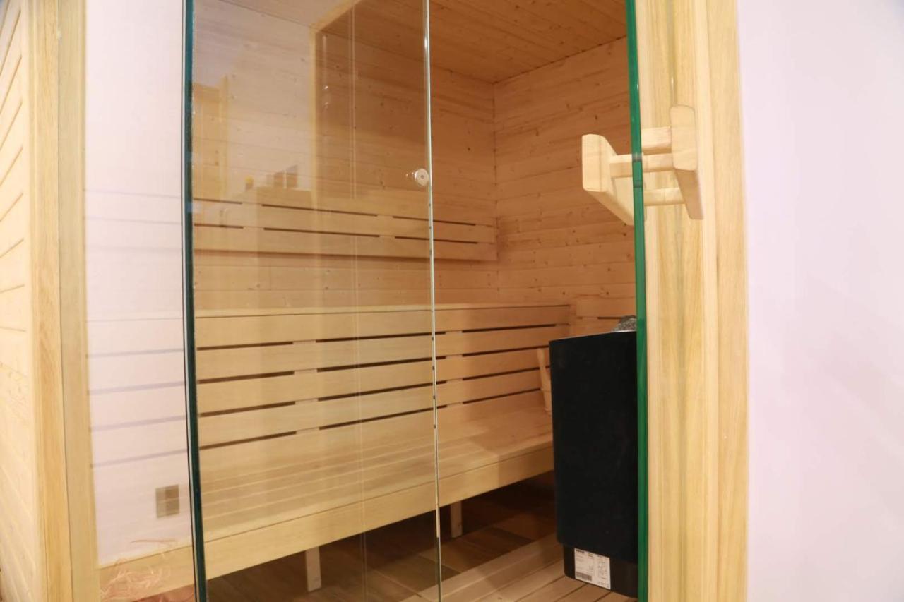 Blue Door Apartment เอากุสตูฟ ภายนอก รูปภาพ